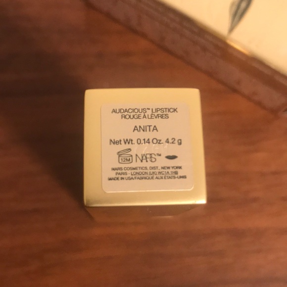 🎉HOST PICK🎉 BNIB Holiday Nars Audacious Lipstick - Picture 8 of 8